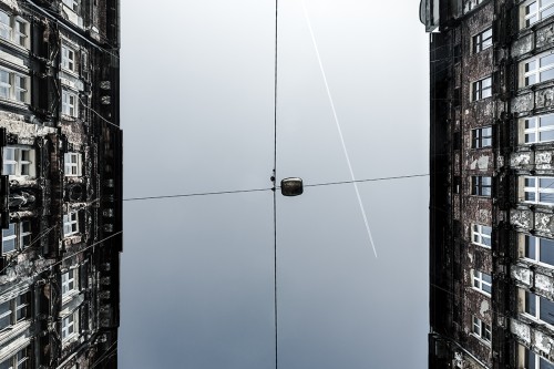 Wrocław - ul. Miernicza. Fotografia architektury: Mateusz Gzik, plakat do mieszkania.