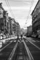 Wrocław, ul. Jedności Narodowej, Nadodrze, streetphoto. Czarno-biała fotografia Wrocławia - autor: Mateusz Gzik.