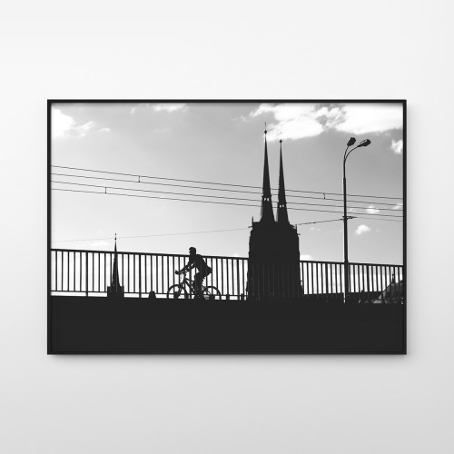 Most Pokoju we Wrocławiu - fotografia czarno-biała. 