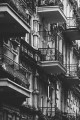 Wrocław Nadodrze - balkony przy ul. Cybulskiego. Czarno-biała fotografia architektury. Plakat do mieszkania.